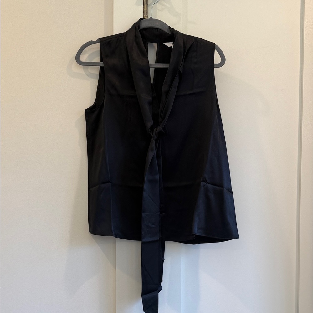 Banana Republic Black Sleeveless Tie-Neck Camisole
